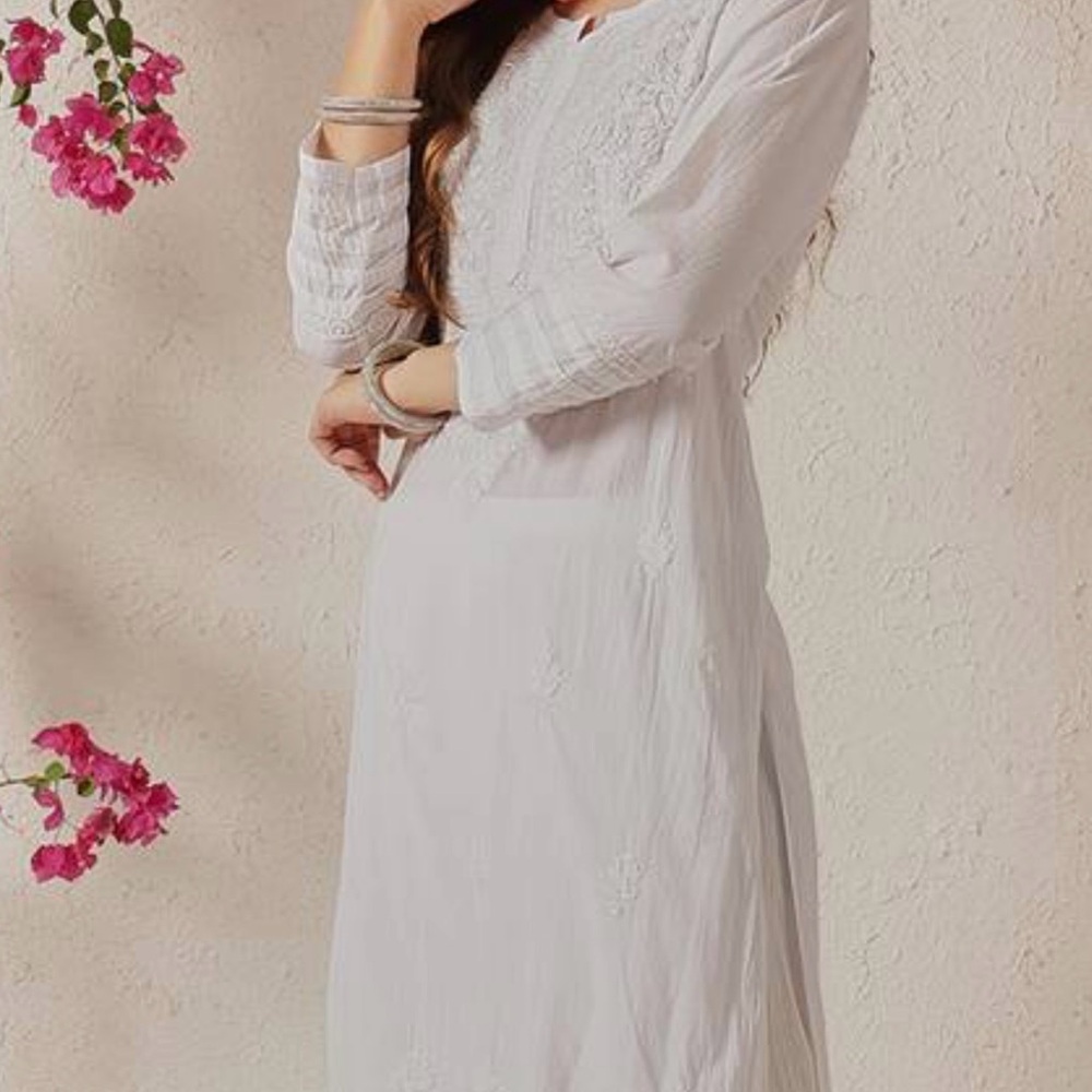 White Embroidered Chikankari Kurta Midi Dress with Quarter Sleeves